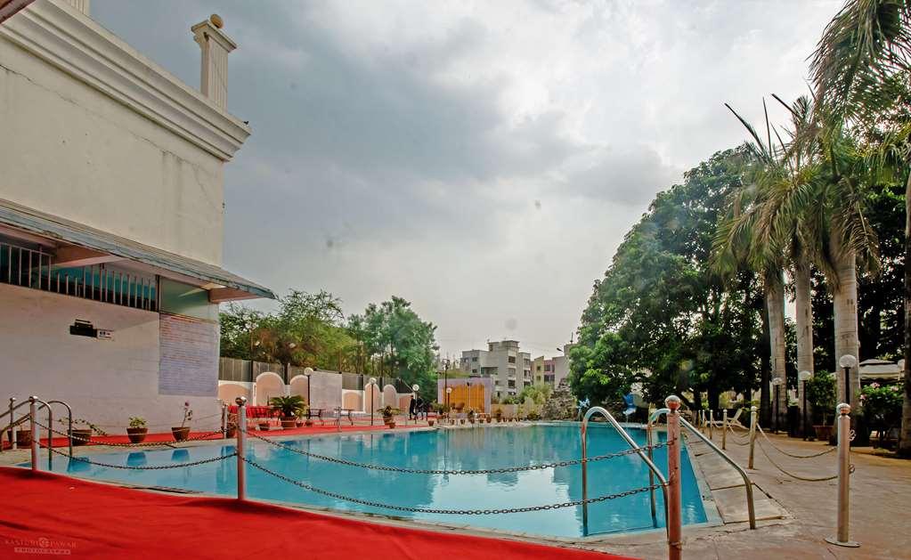 Quality Inn Regency, Nashik Instalações foto