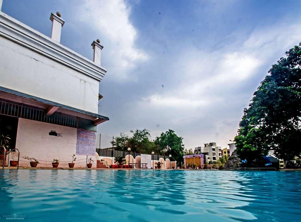 Quality Inn Regency, Nashik Instalações foto