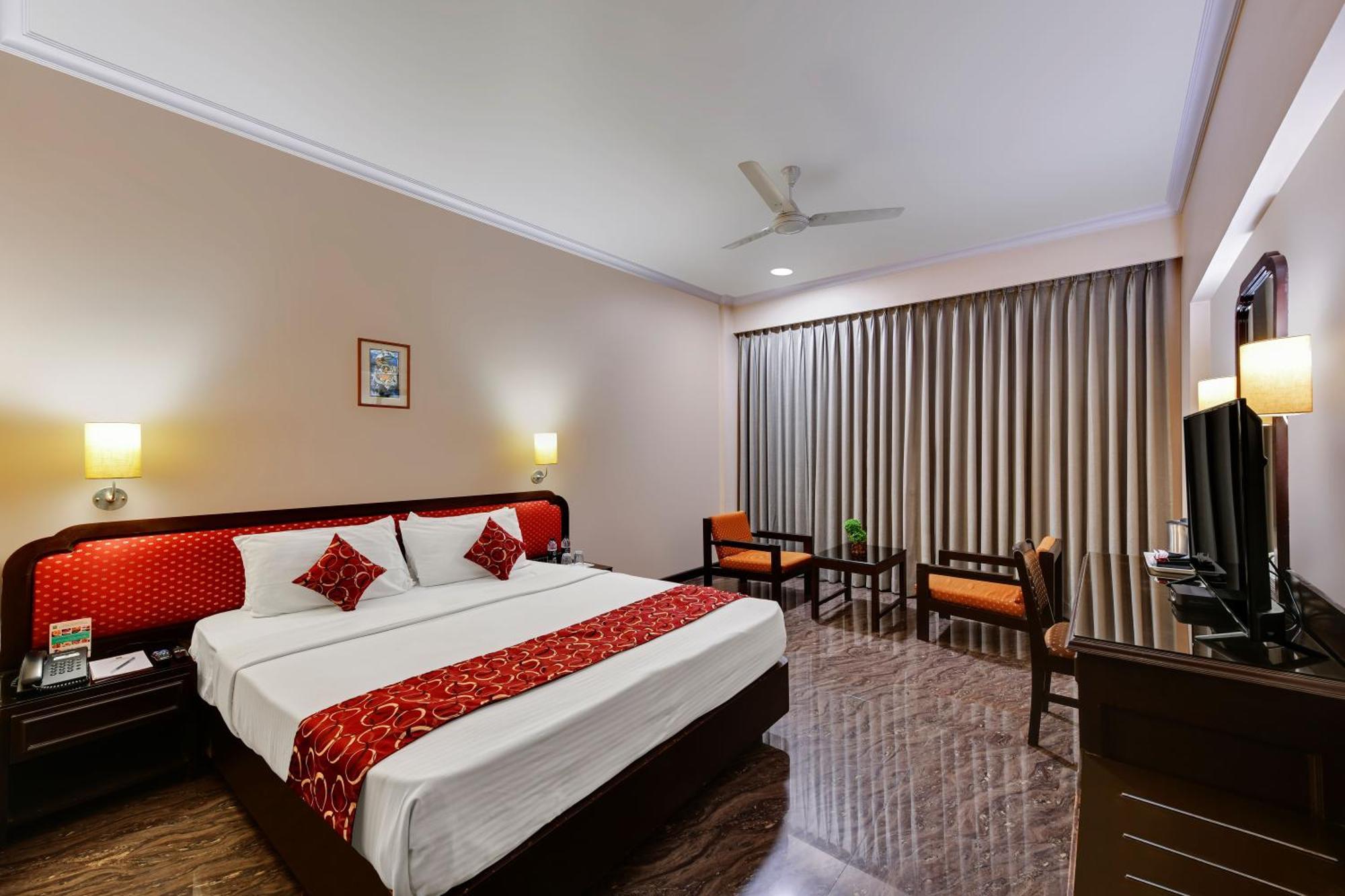 Quality Inn Regency, Nashik Exterior foto